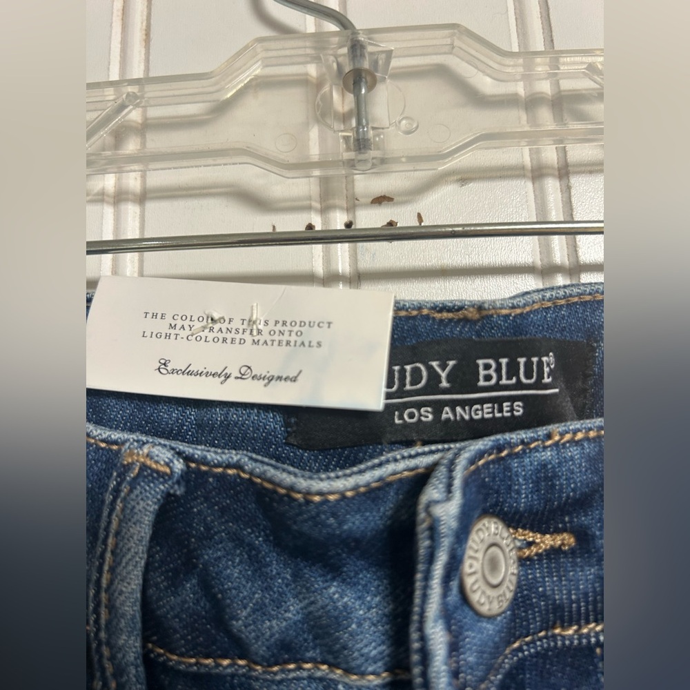 Judy Blue Hi-Rise Queen Of Hearts Boyfriend Jeans Size 1/25 Style #88569 NWT - Picture 8 of 10